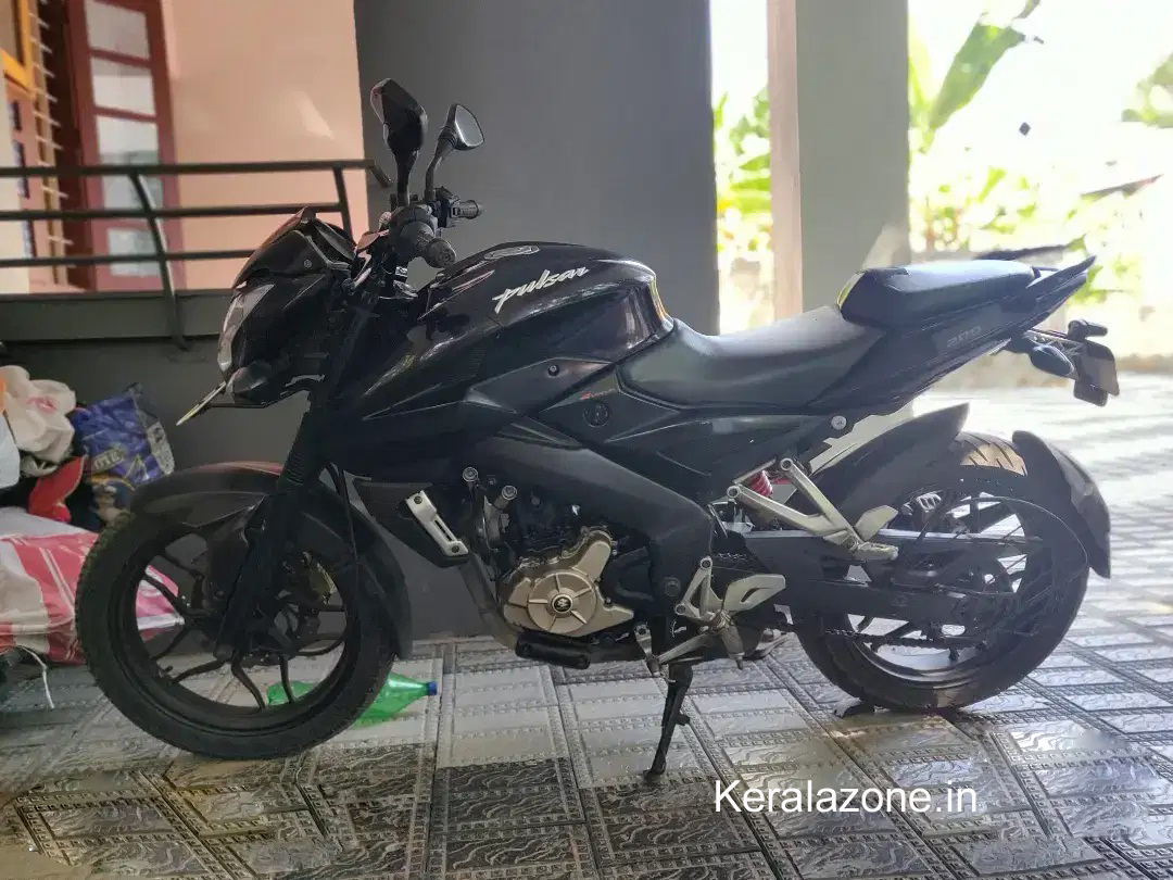 200 NS, For Sale - Kerala Zone