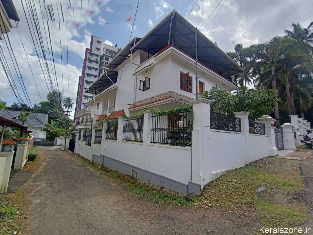 House Rent at Jubilee Mission Circle Area Thrissur Kerala Zone